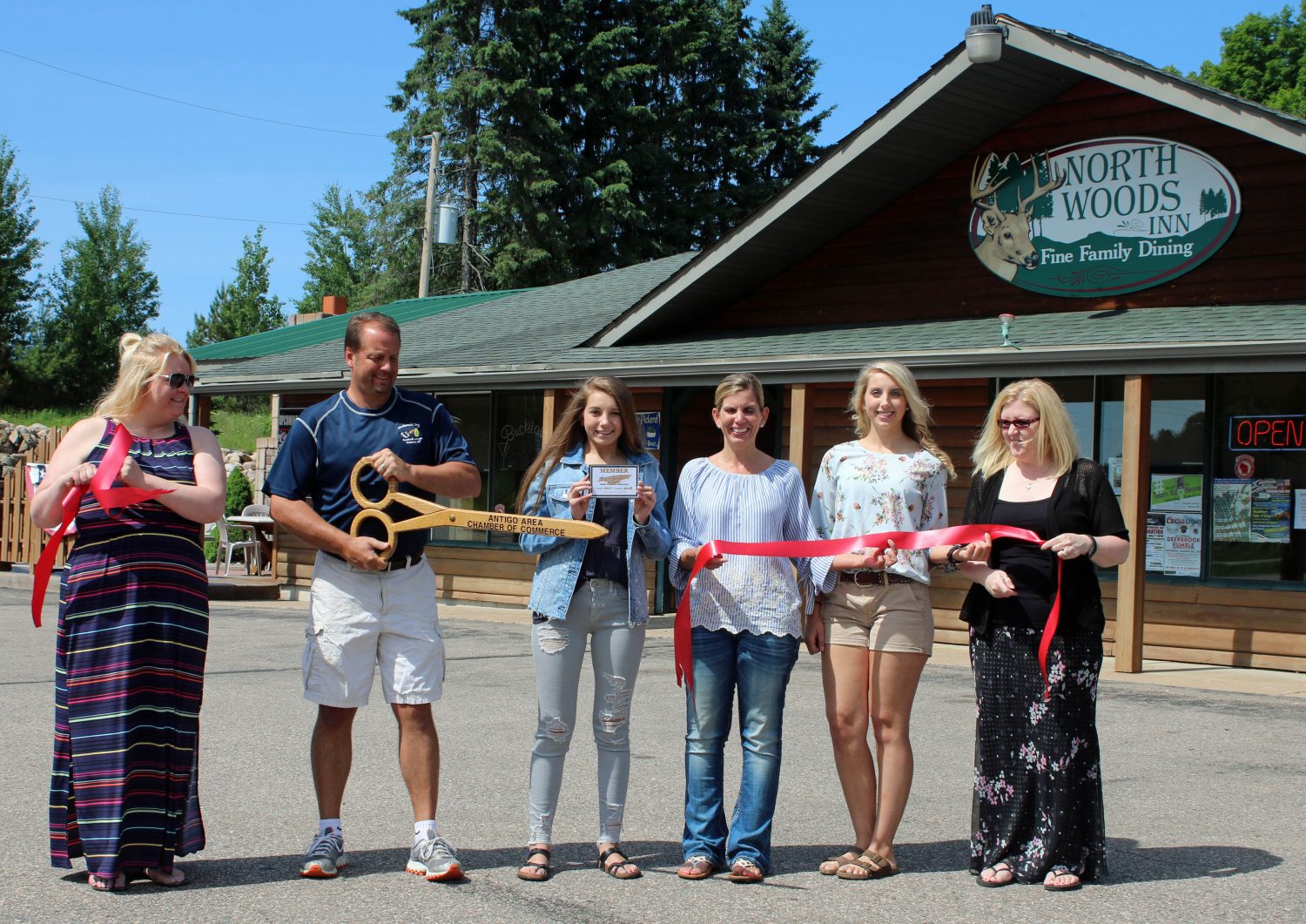 Northwoods Inn Ribbon Cutting Picture